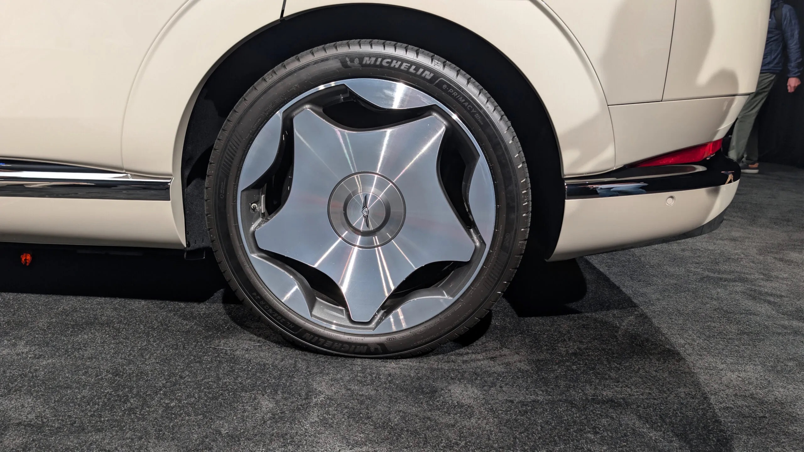 2028 genesis gv90 43 scaled