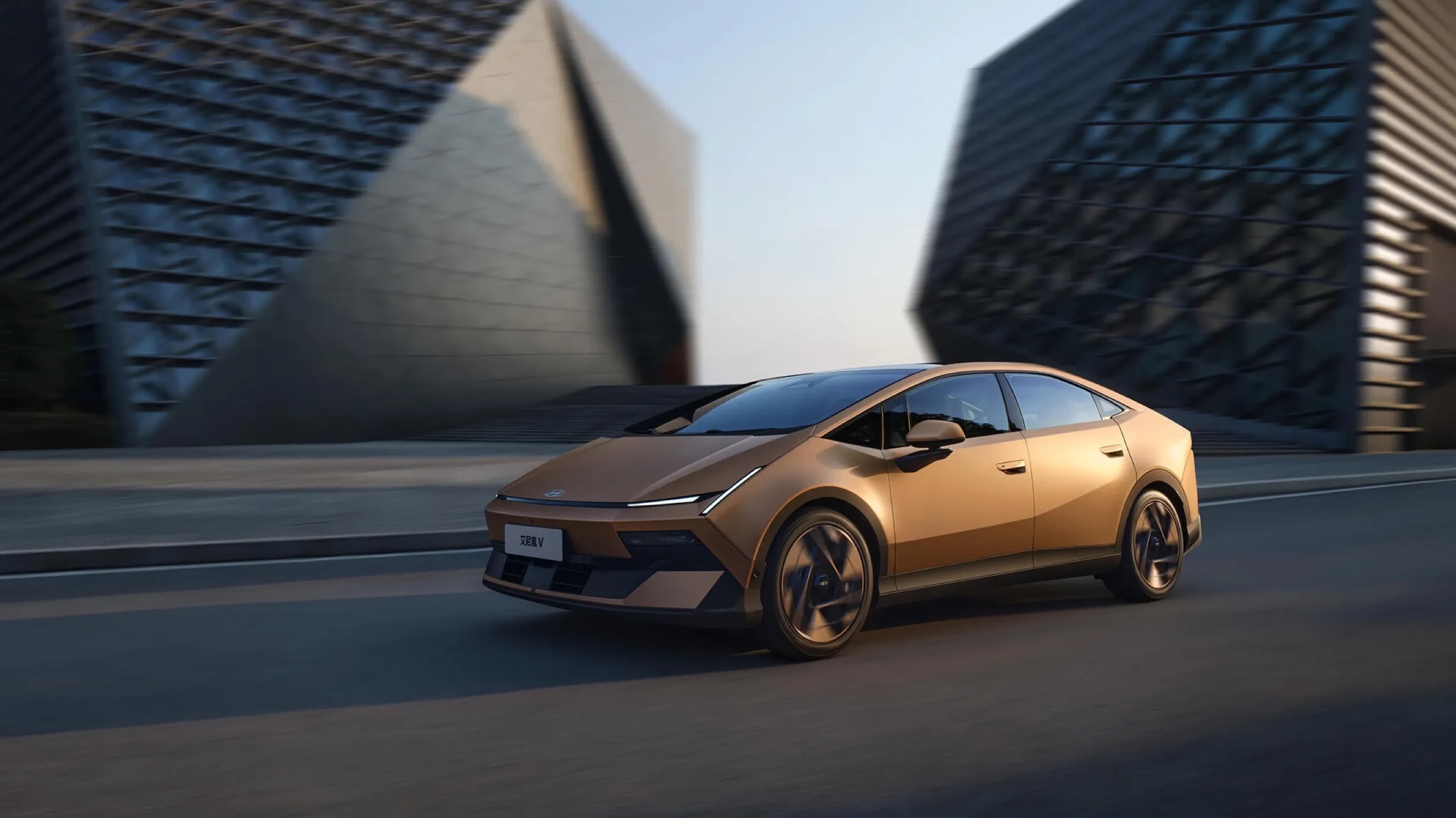 hyundai ioniq v 00009