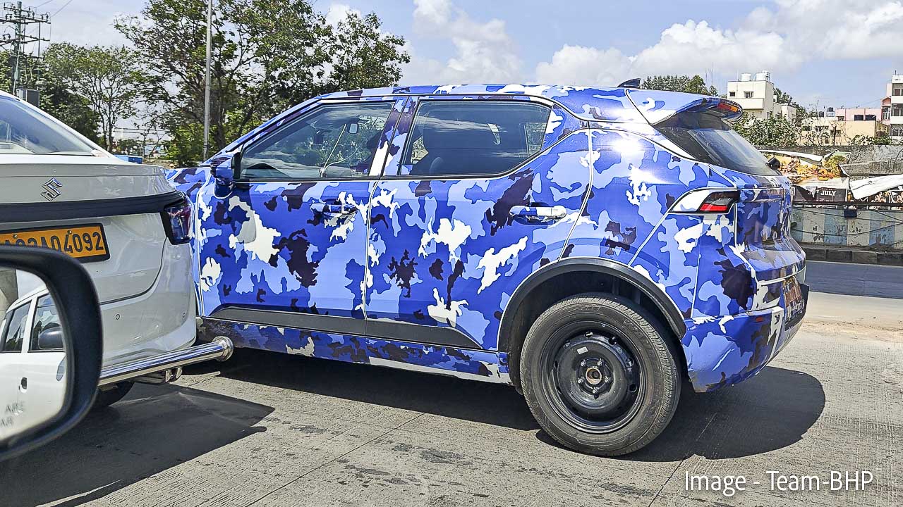 vinfast vf5 electric suv spied new 5