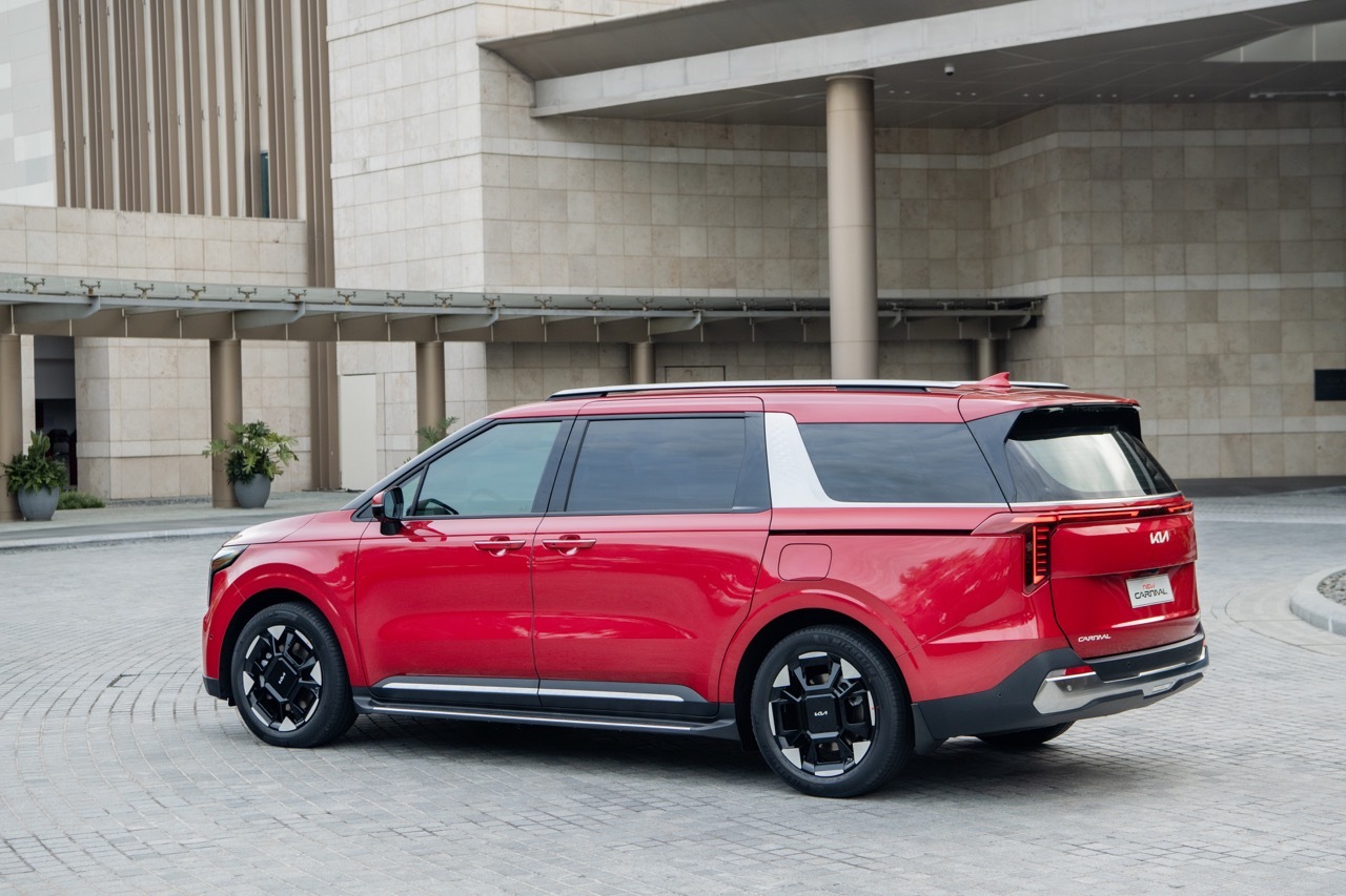 kia carnival 1