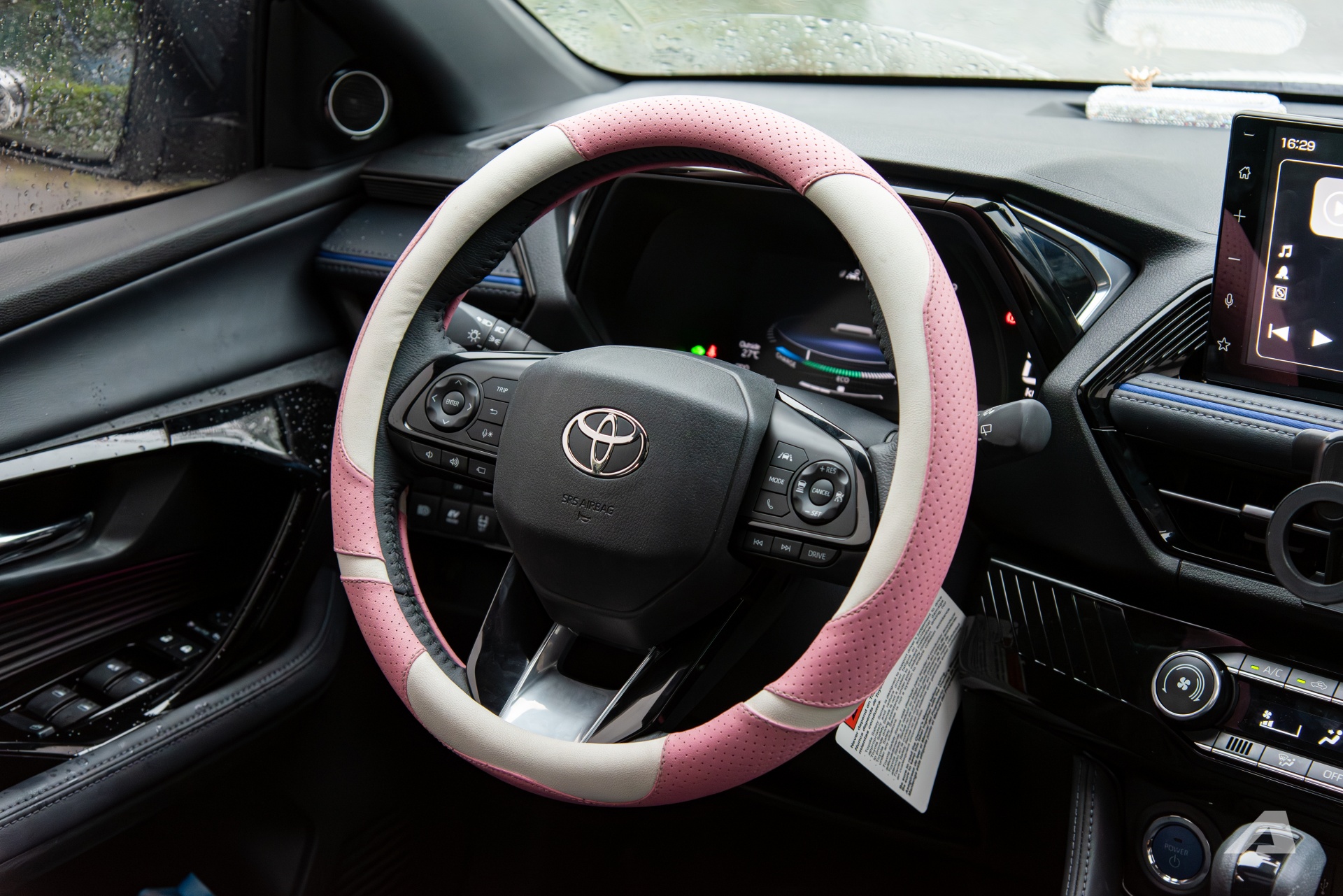 chu xe yaris cross hev 2026 chu xe yaris cross 2026 14