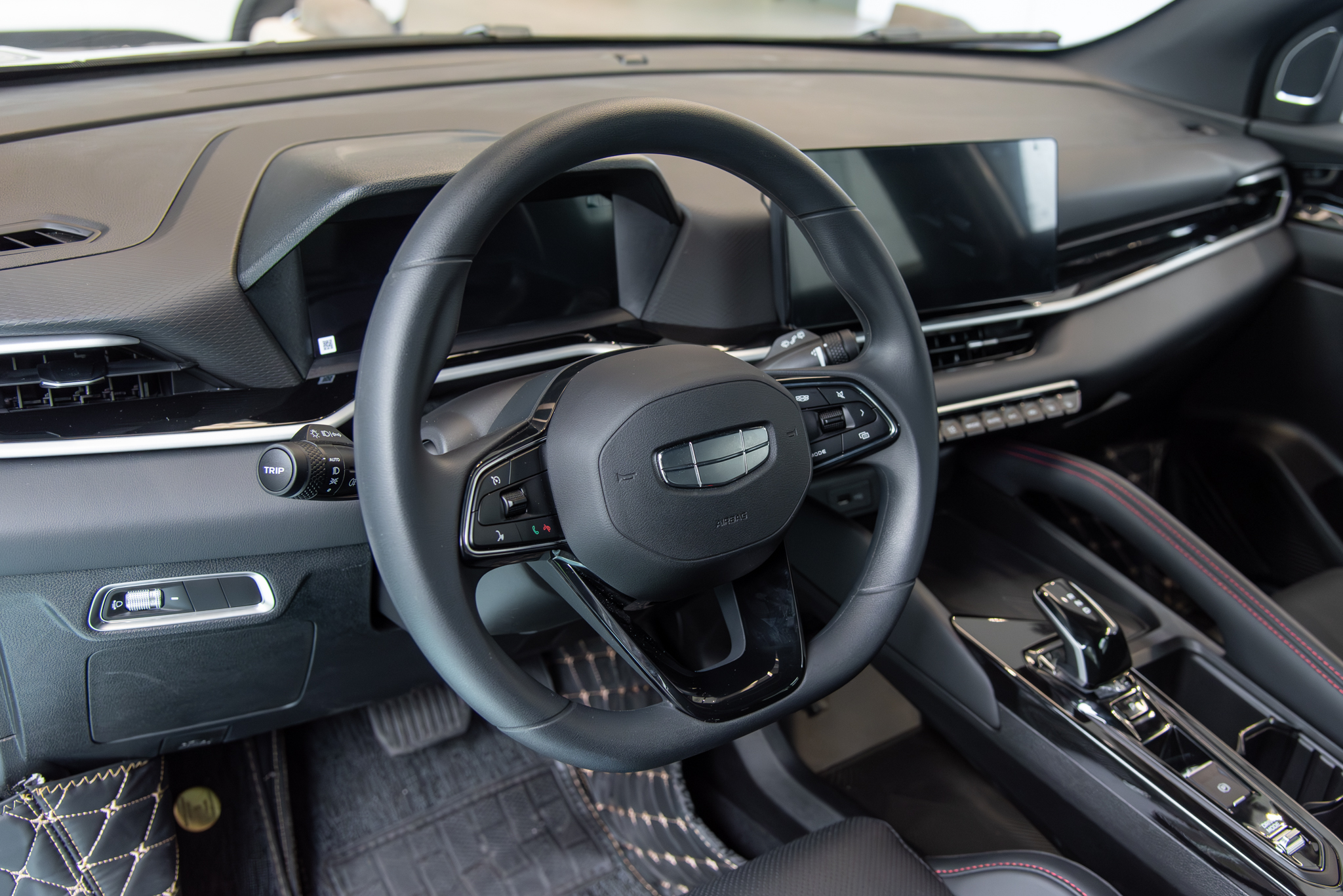 geely coolray 51