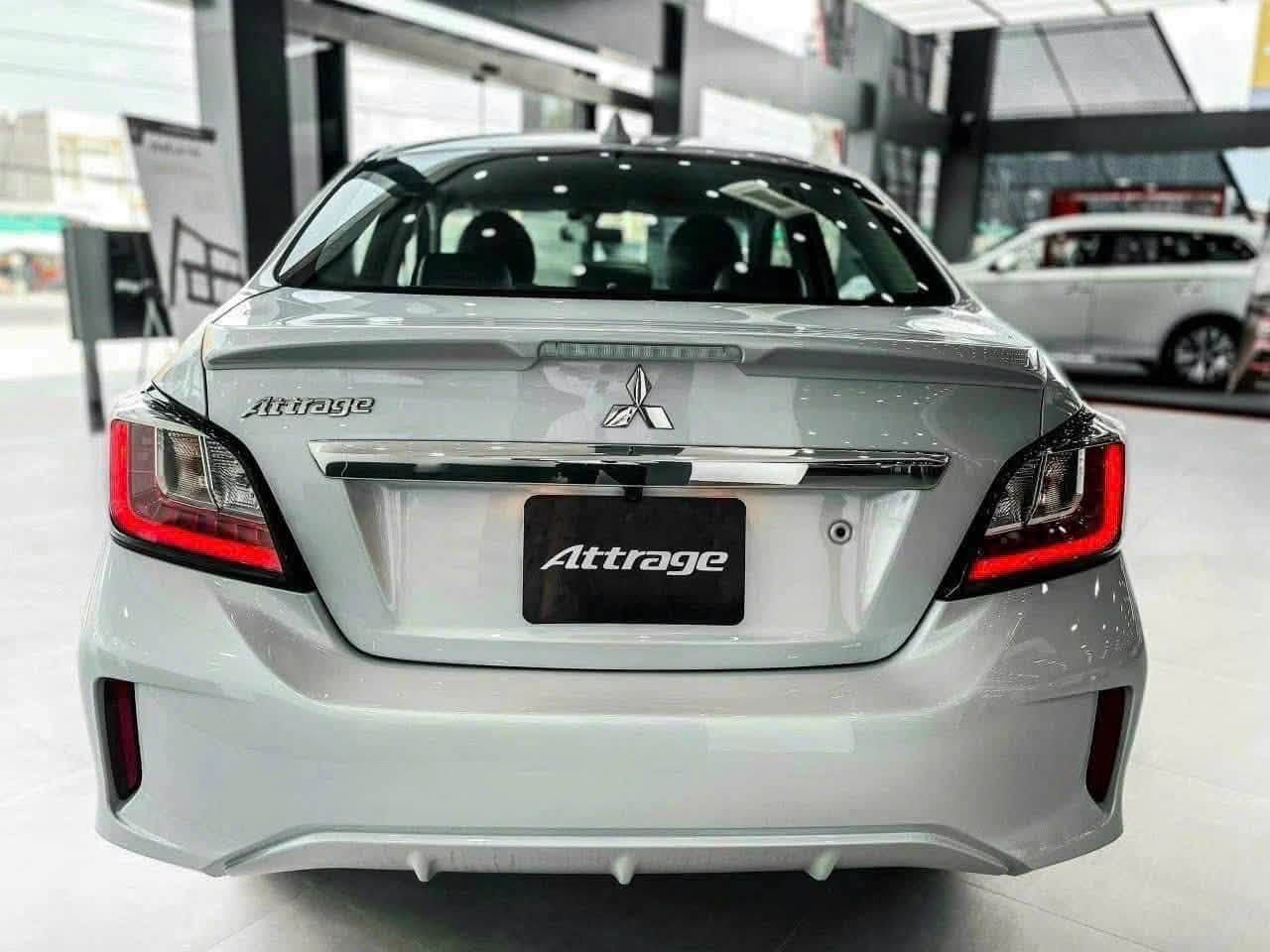 mitsubishi attrage 2