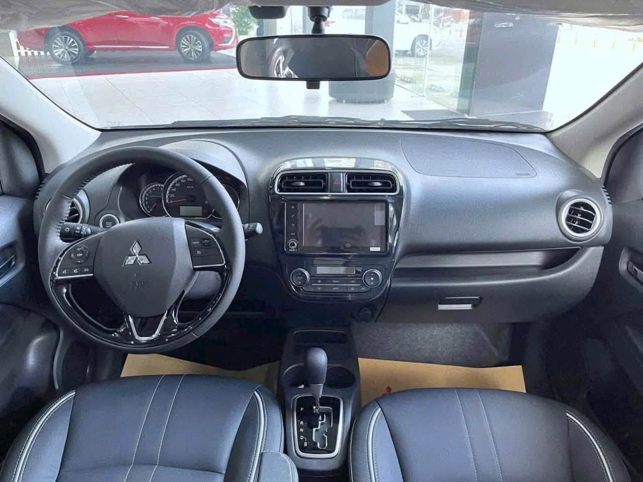 mitsubishi attrage 41