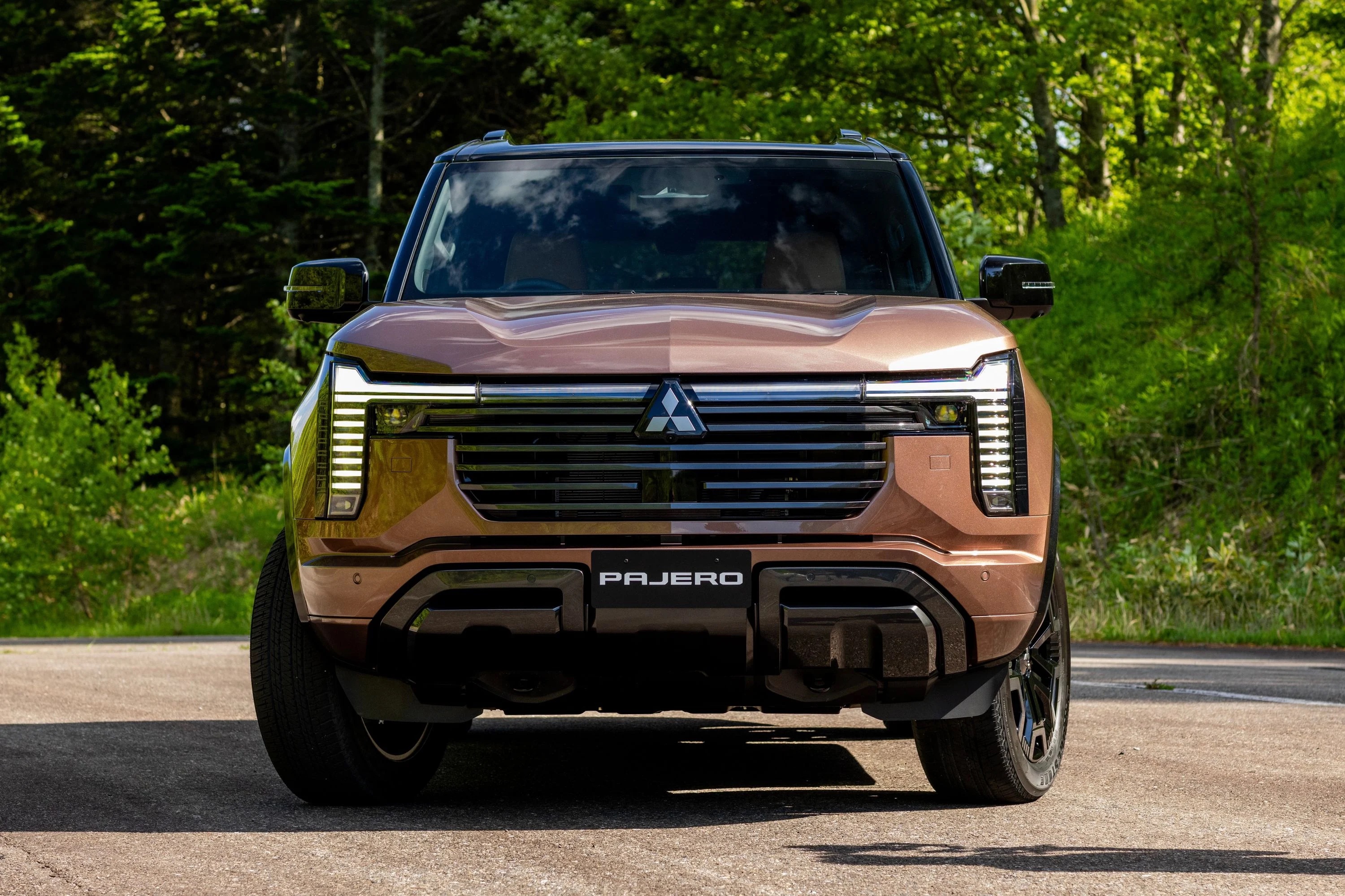 mitsubishi pajero 2027 ra mat 11