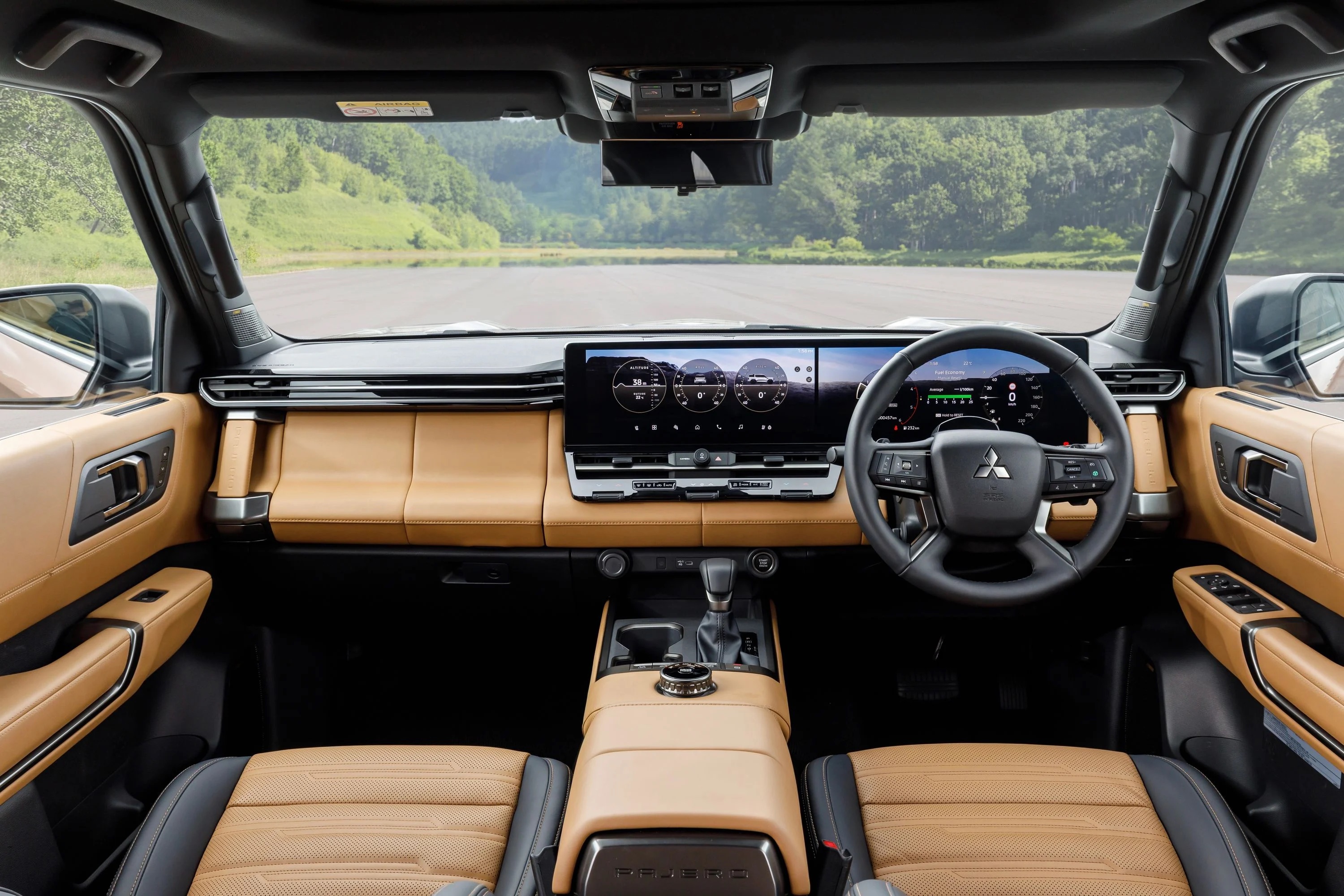mitsubishi pajero 2027 ra mat 17