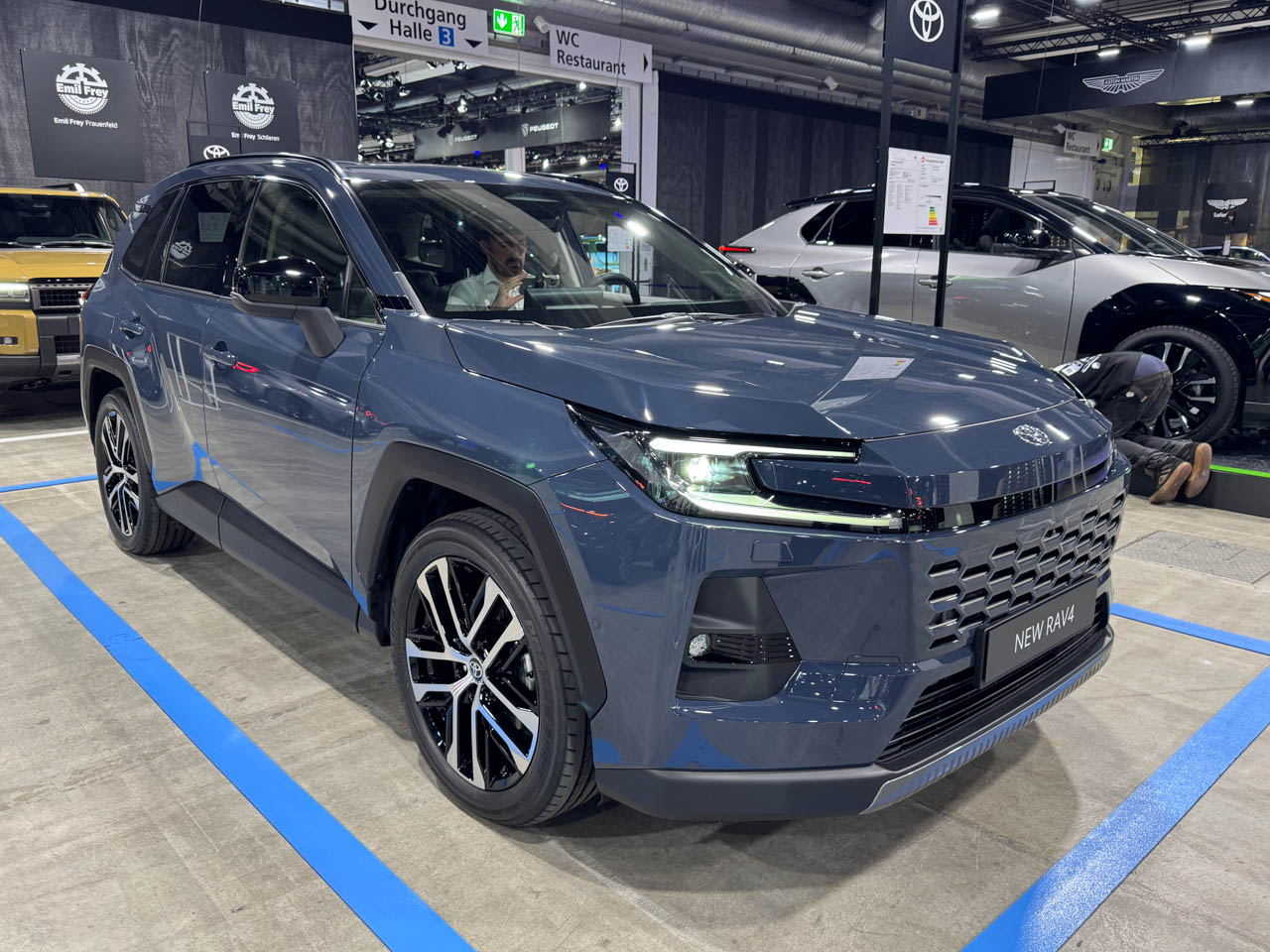 toyota rav4 dai ly
