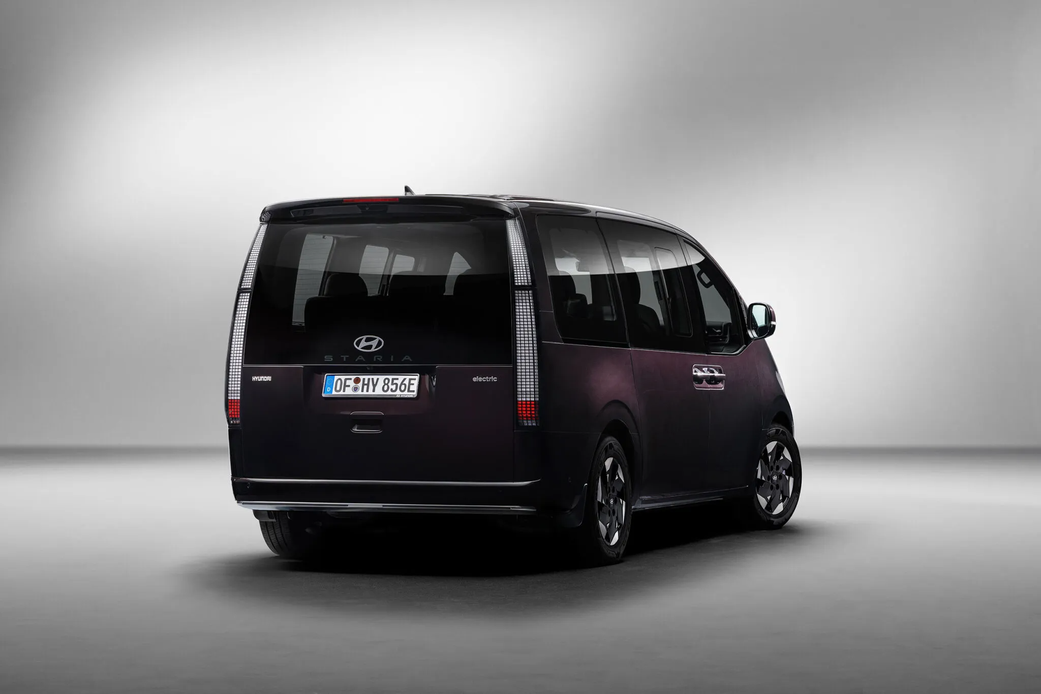 hyundai staria electric europe 2 2048x1366