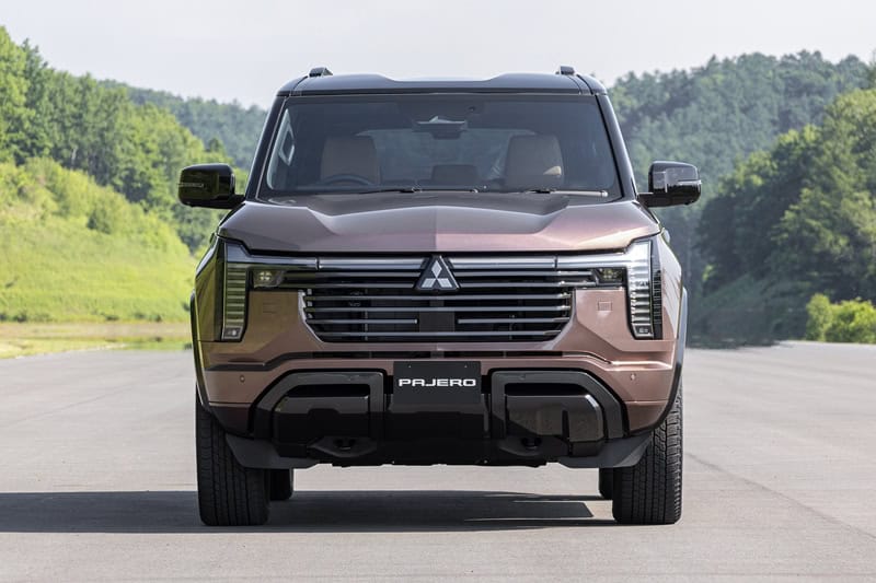 mitsubishipajeroofficial024