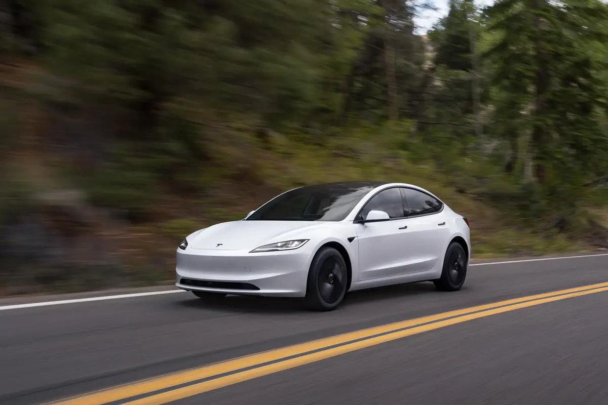 tesla model 3 2026 exterior oem 03