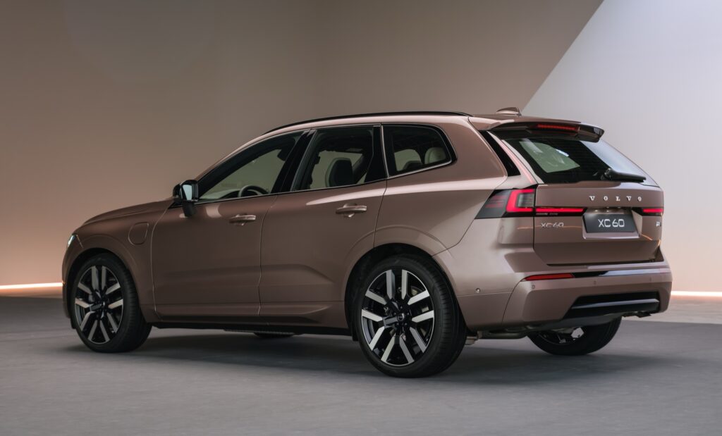 2027 volvo xc90 phev 00032 1024x619
