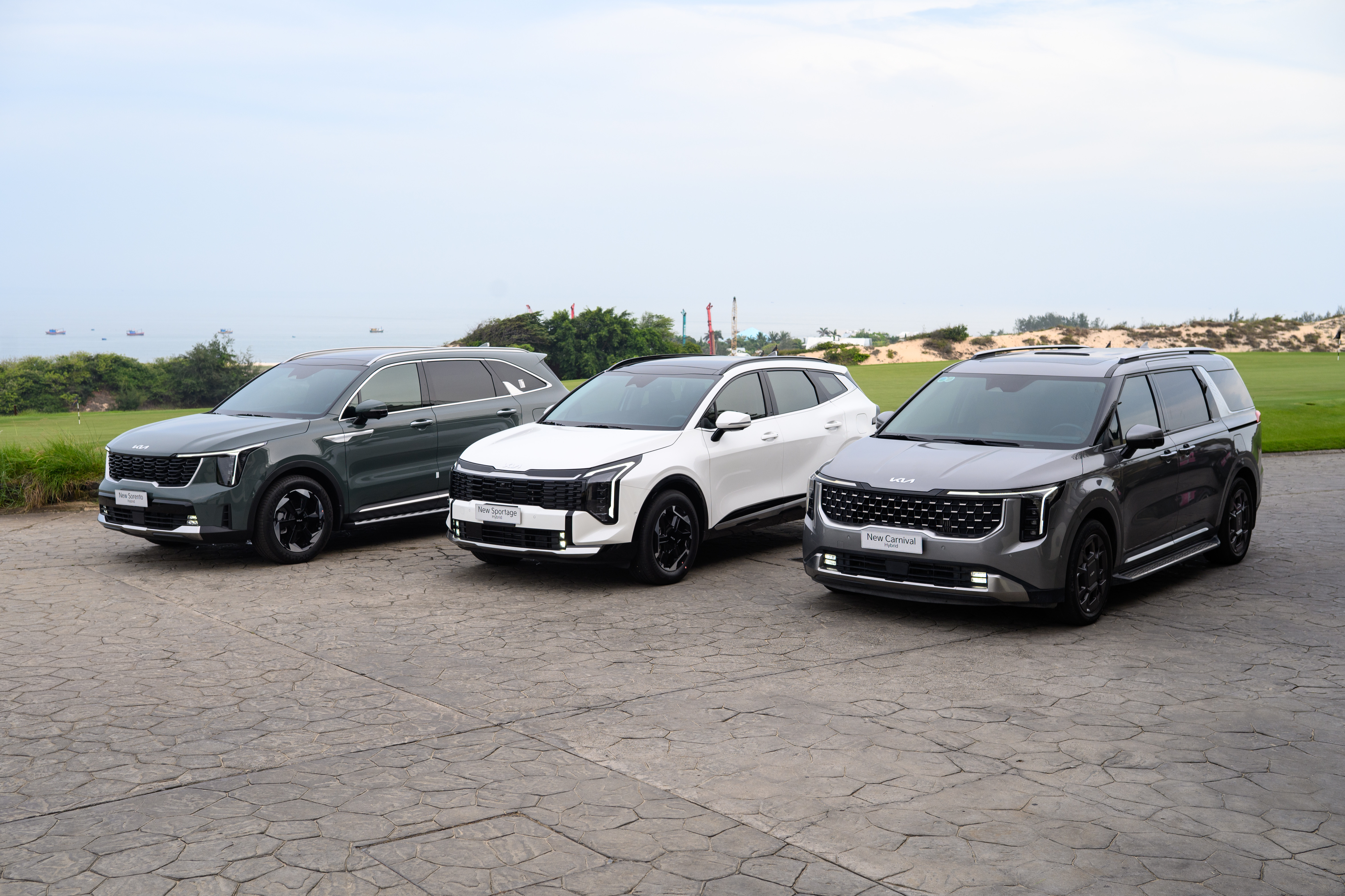 line up suv hybrid
