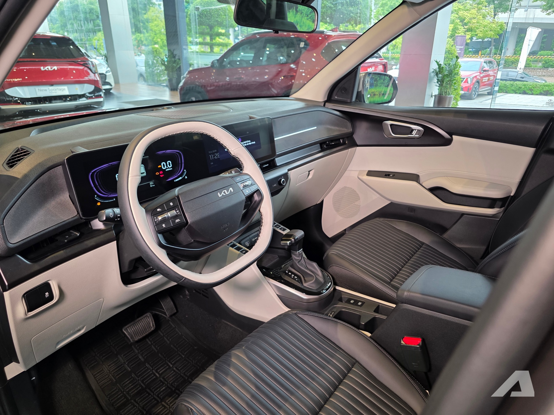 kia carens clavis 20260925112826