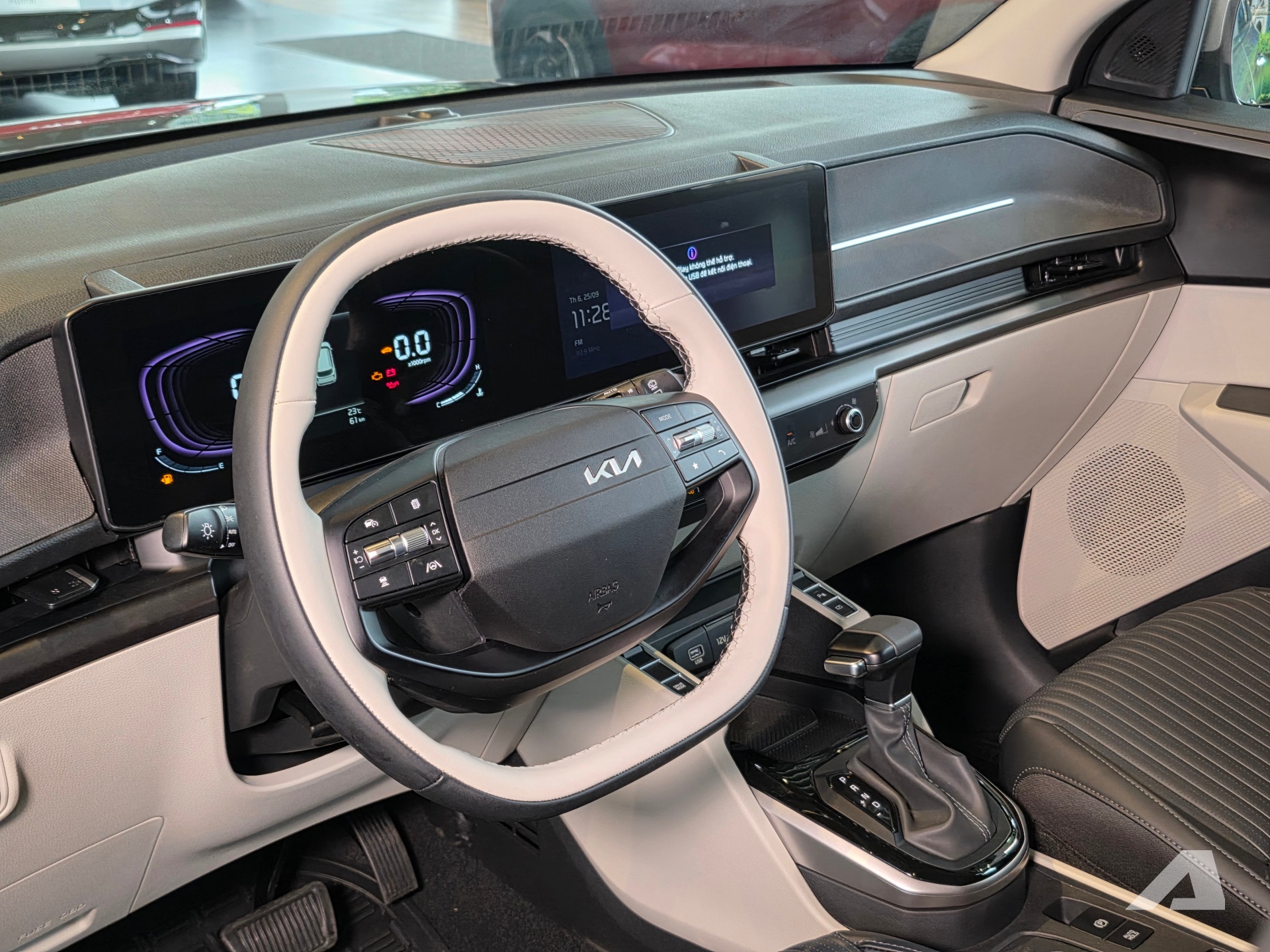 kia carens clavis 20260925112832