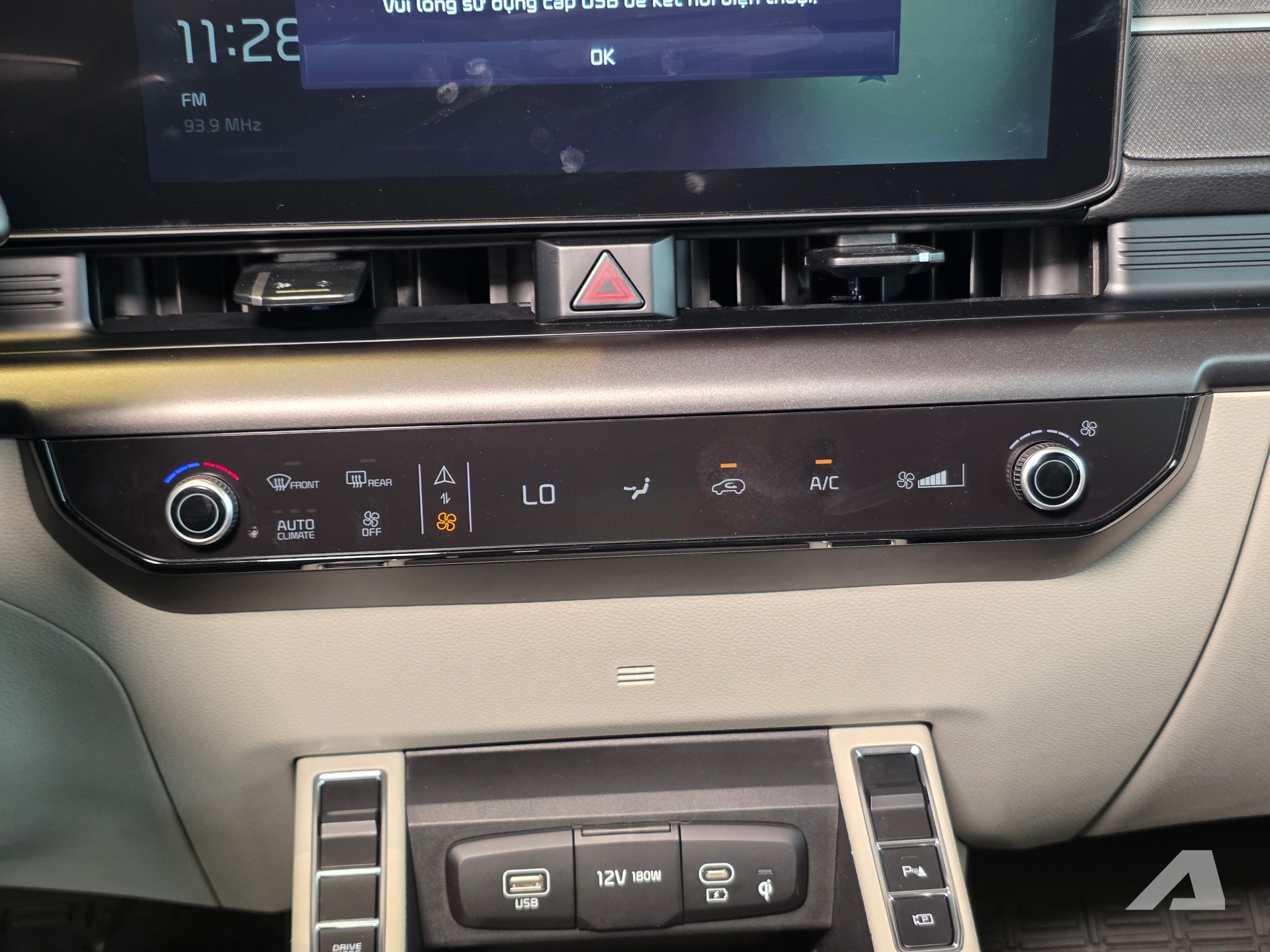 kia carens clavis 20260925112859