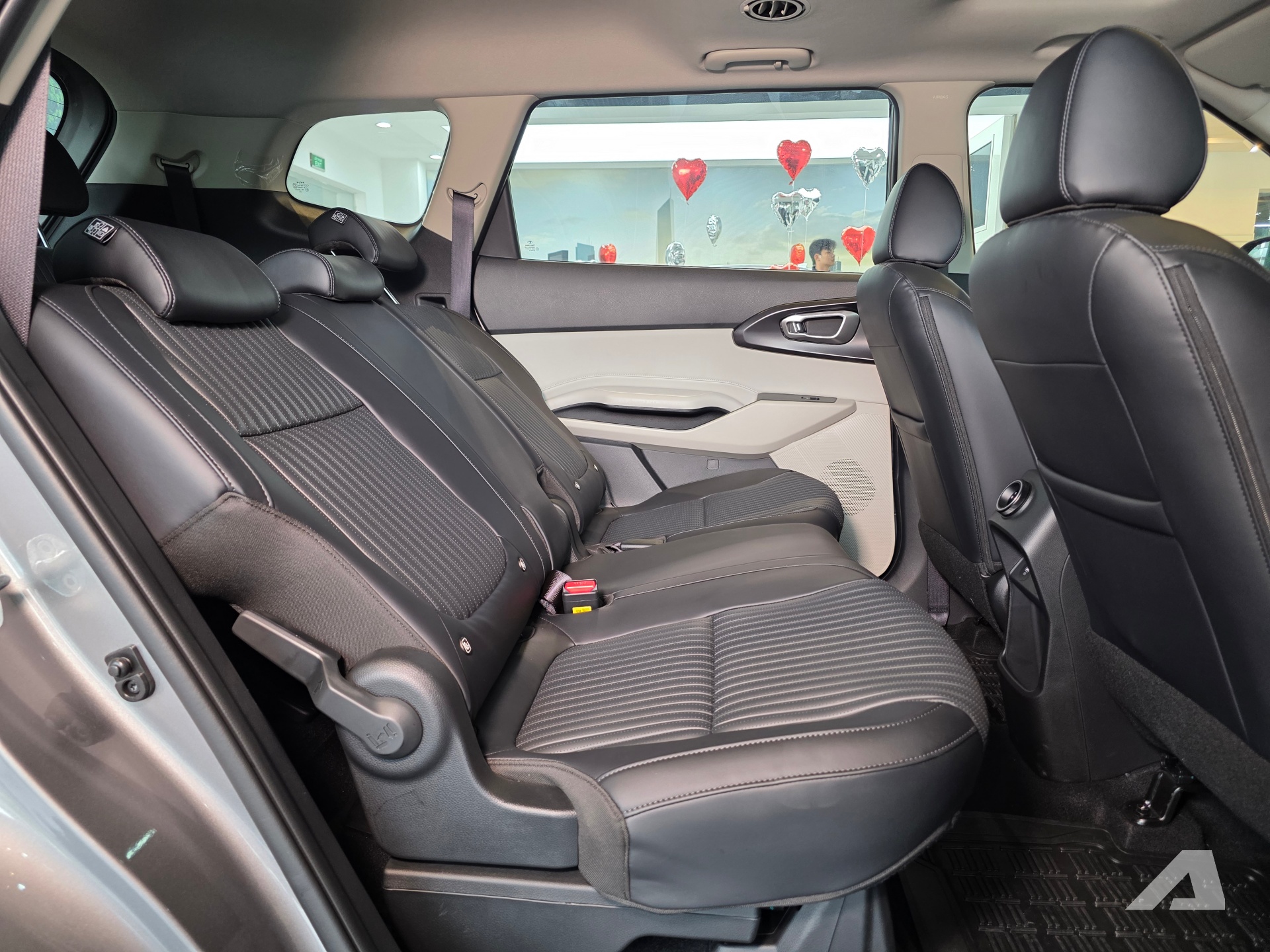 kia carens clavis 20260925113007
