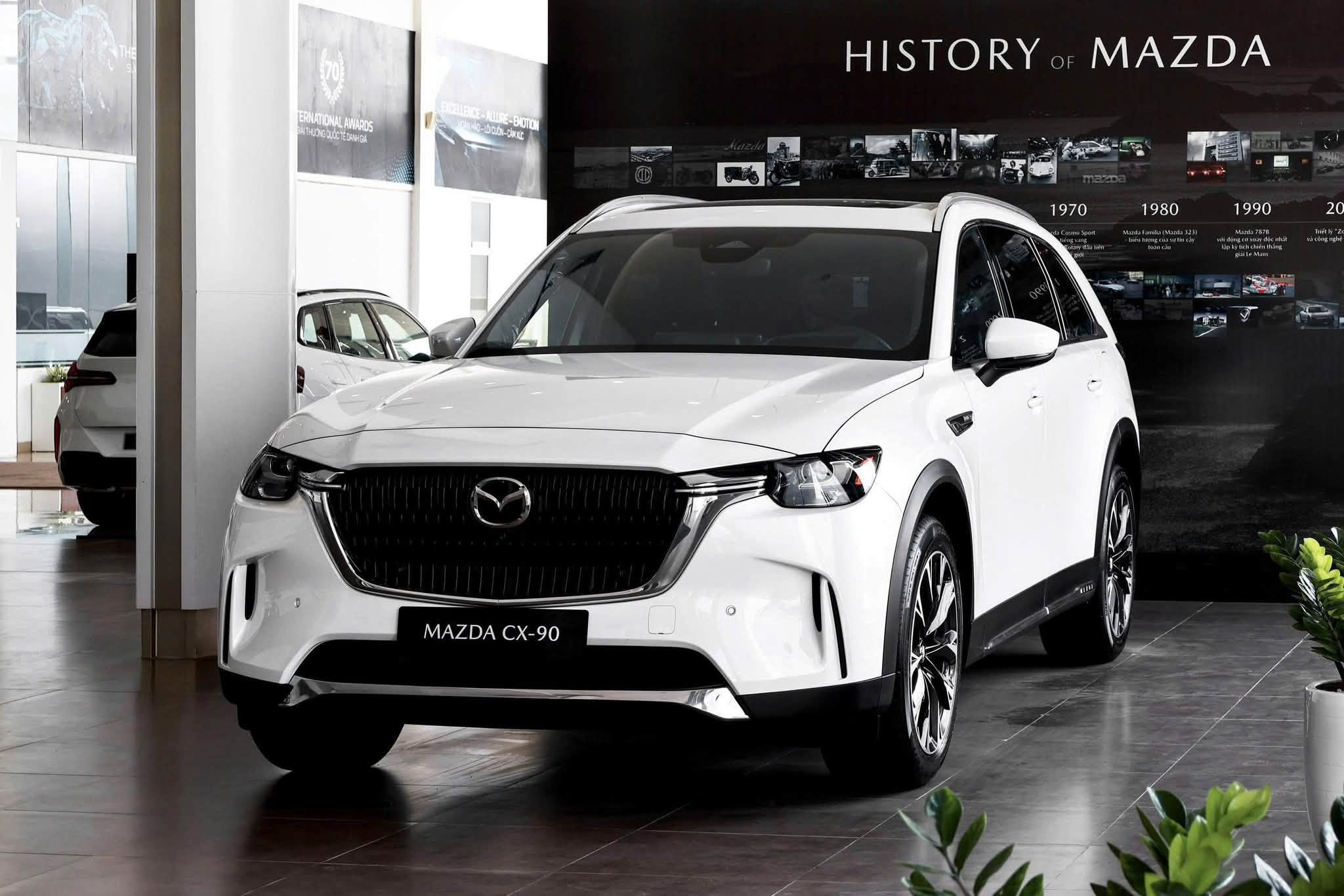 mazda cx 90 trung bay 8