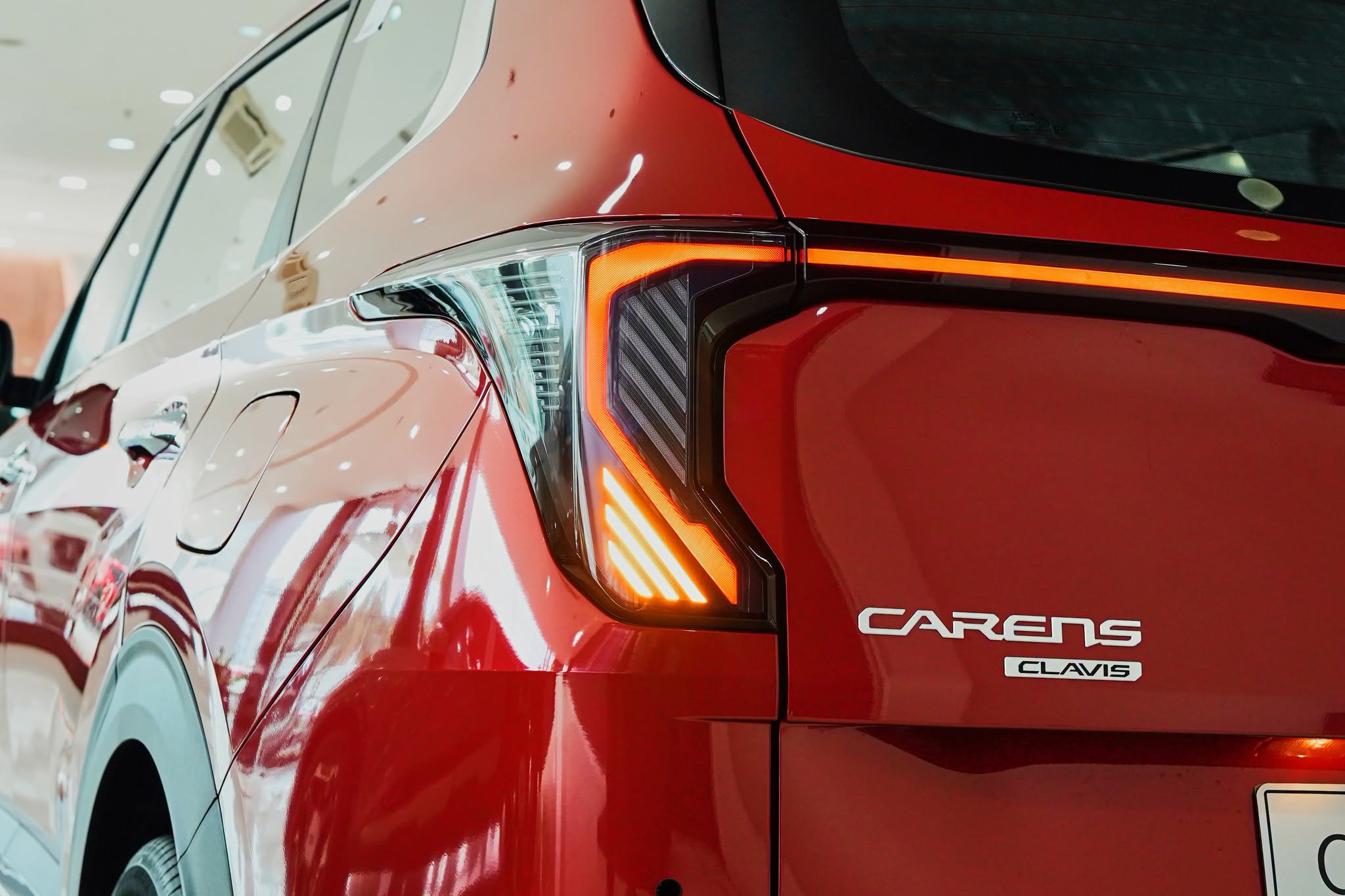 kia carens clavis 10