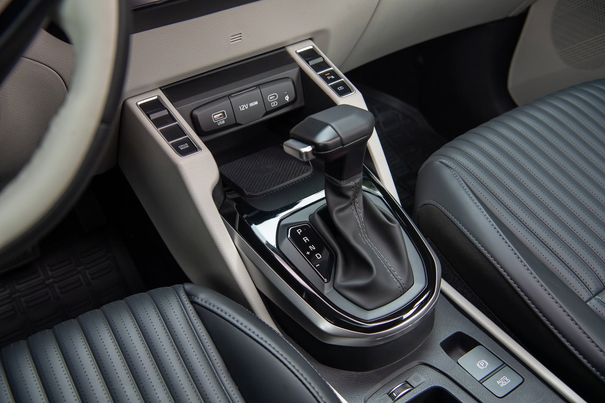 kia carens clavis 11