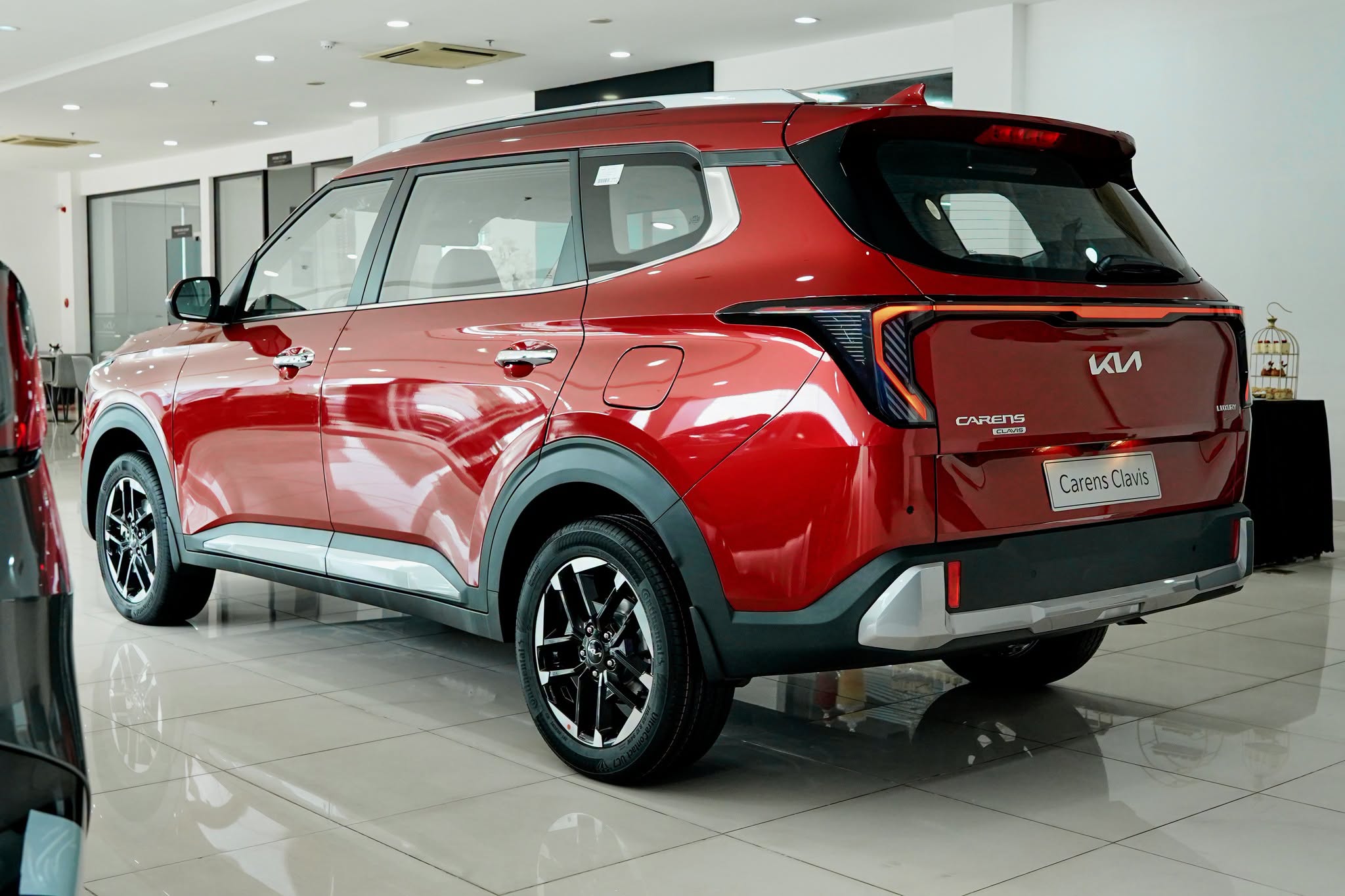 kia carens clavis 5