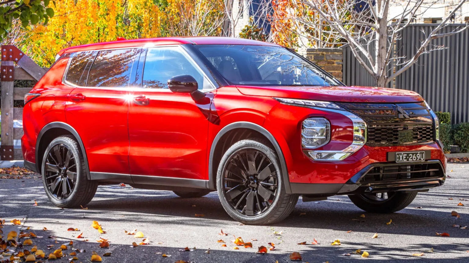 mitsubishi outlander 1