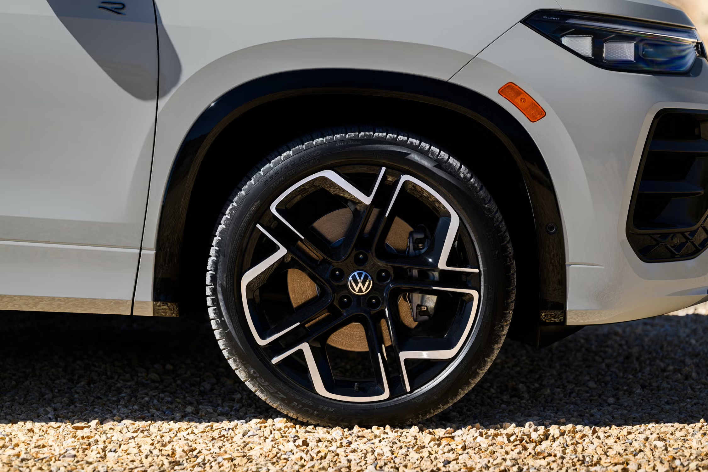 volkswagen tiguan 2026 ve viet nam 13