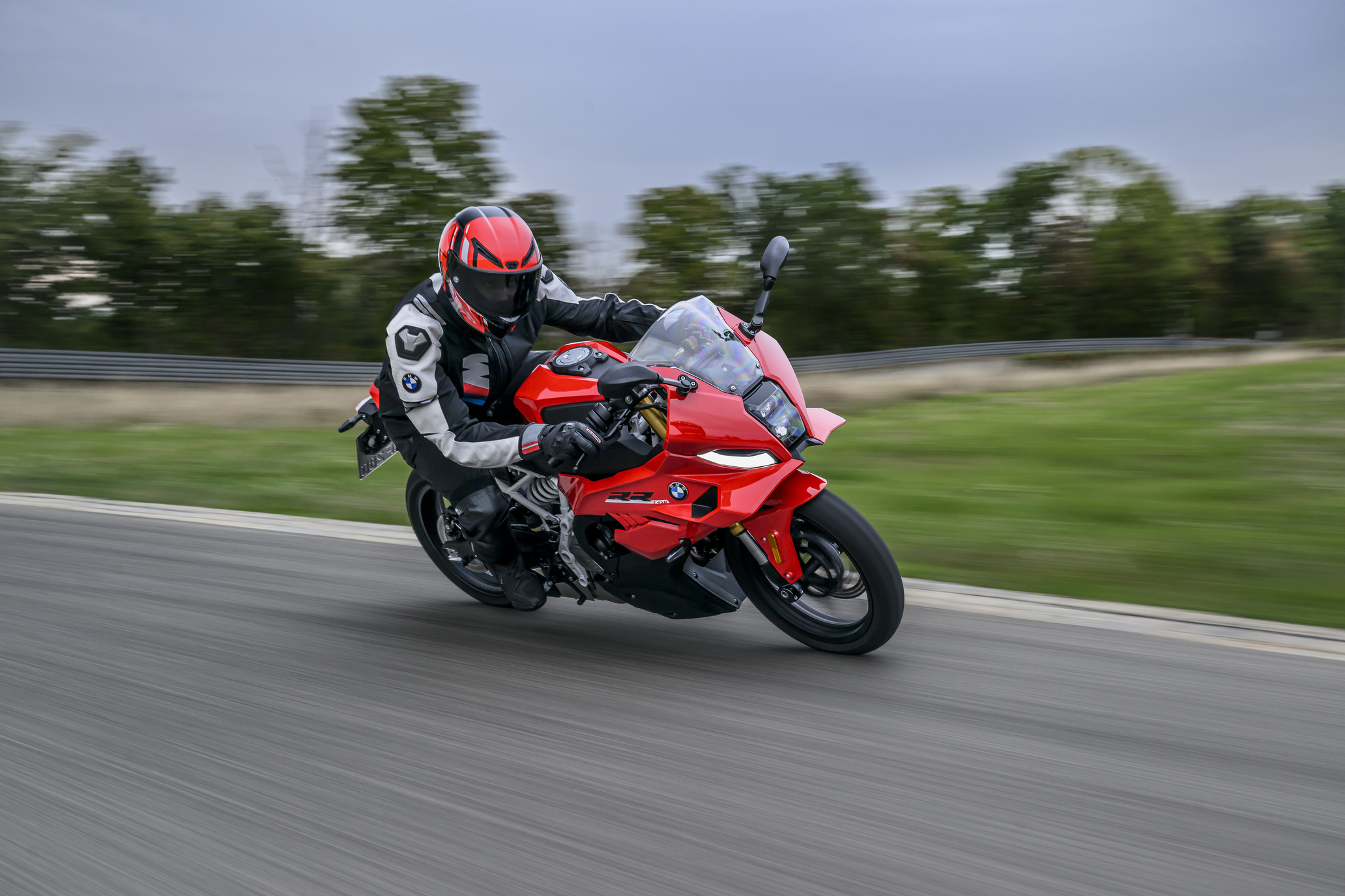 p90659854highresbmw f 450 rr
