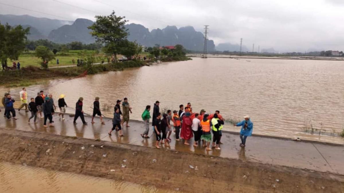 Quảng Bình: Tìm thấy thi thể người đàn ông bị lũ cuốn trôi khi cứu người