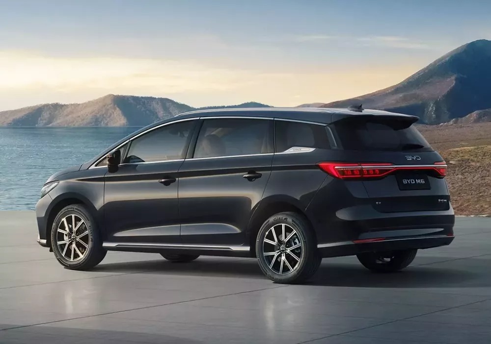 byd m64