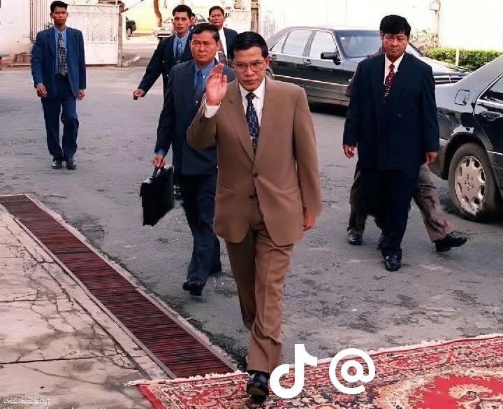 48977883712846711030146747783683425012377256n