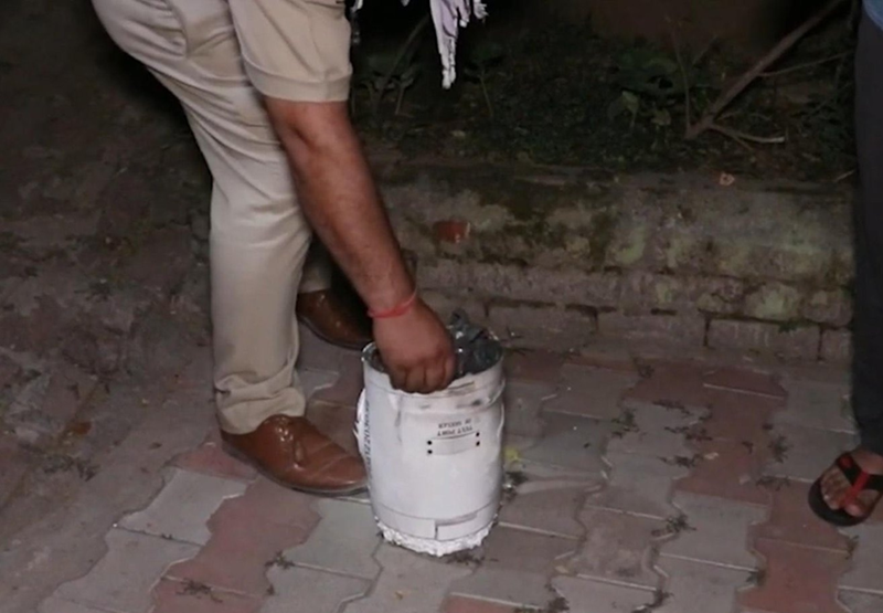 manh vo duoc cho la cua ten lua pl 15e roi trong lanh tho an do dang duoc lan truyen tren mang anhwarzone