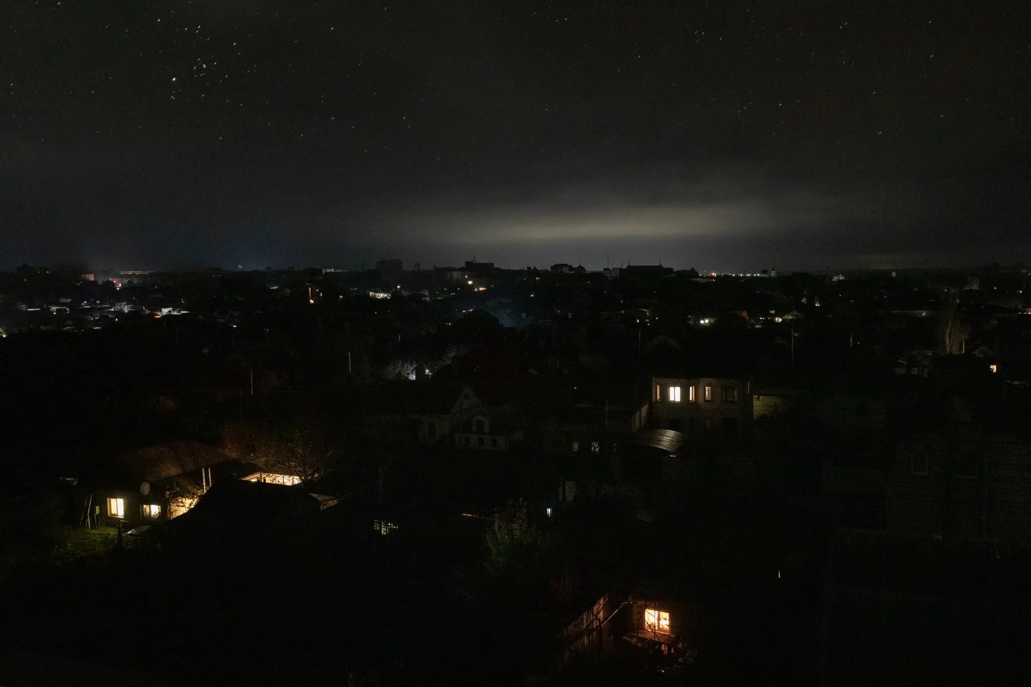 00dark ukraine frontline 01 tphm