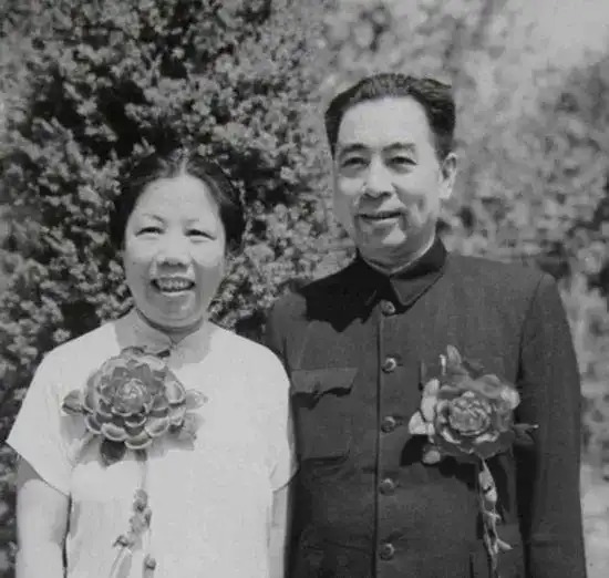 55e736d12f2eb9387ec2dd17cc3c763d