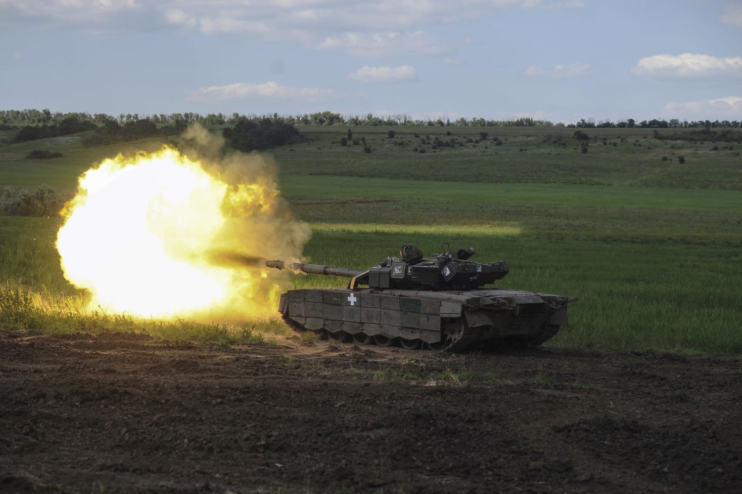 230609 ukraine tanks mb 1010 0f5d73