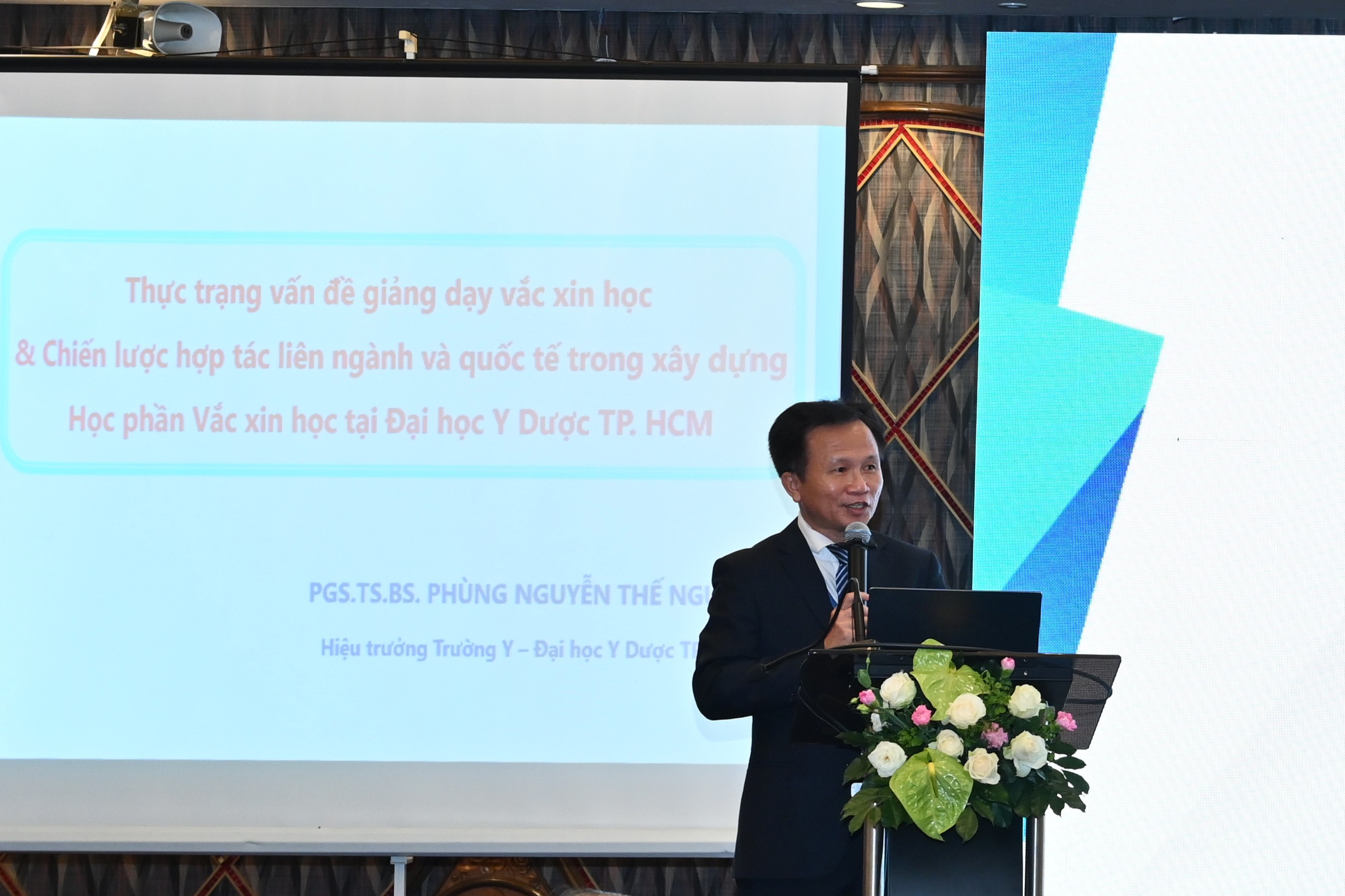 pgs ts bs phung nguyen the nguyen hieu truong truong y dai hoc y duoc tp ho chi minh chia se ve thuc trang giang day vac xin hoc
