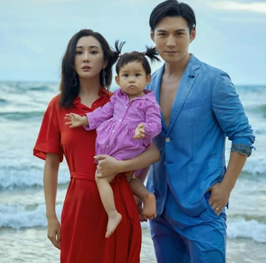 mot buc anh cu cua gia dinh nghiem khoan