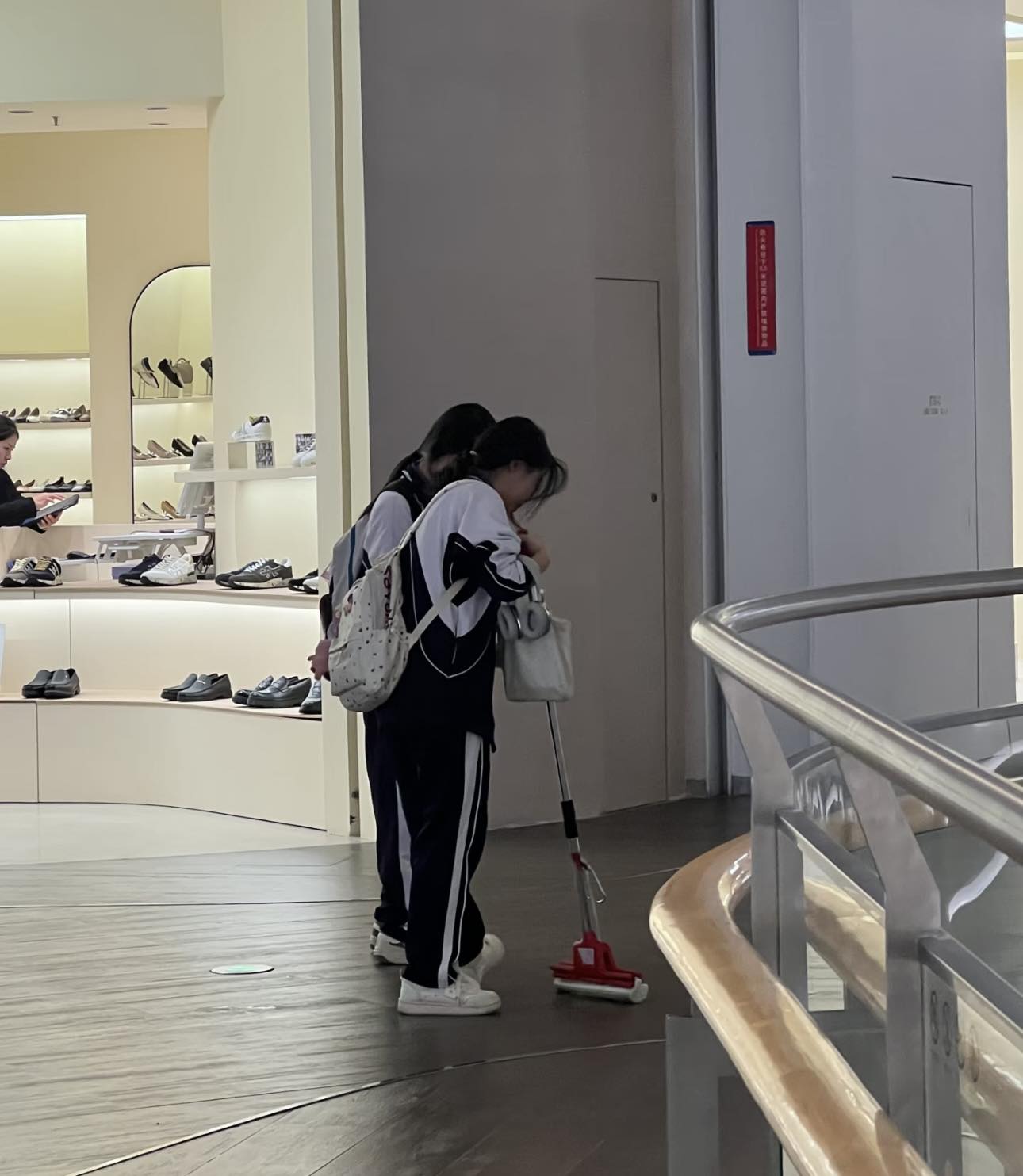 buc anh khien toi thay am long