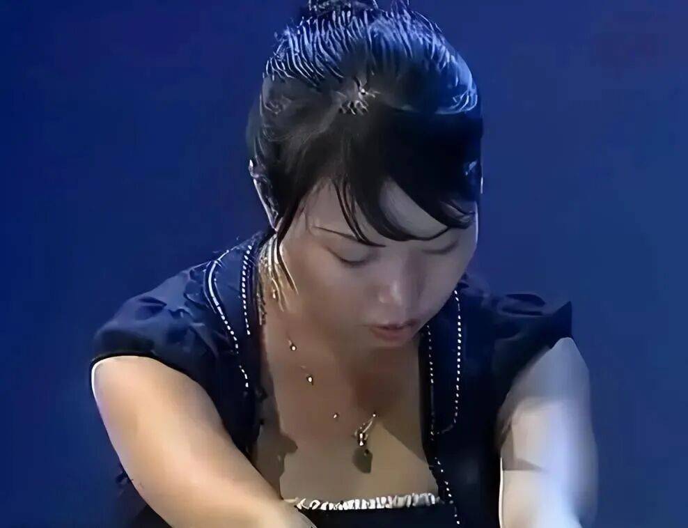 e561226ab5d54ff09cf6cb90981d372b 17645813926701203016891