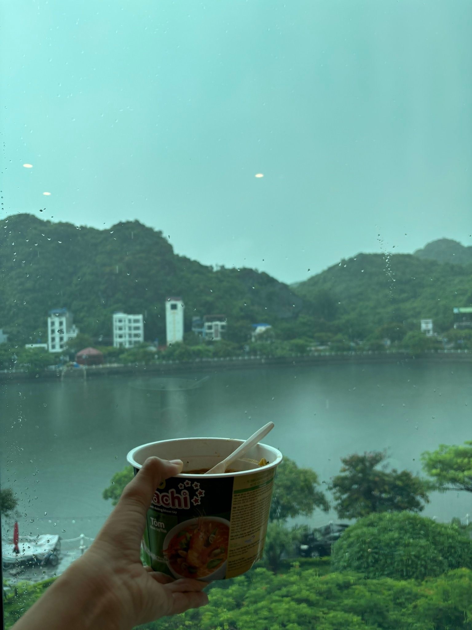 5888477691222263460702565354790749923944981329n