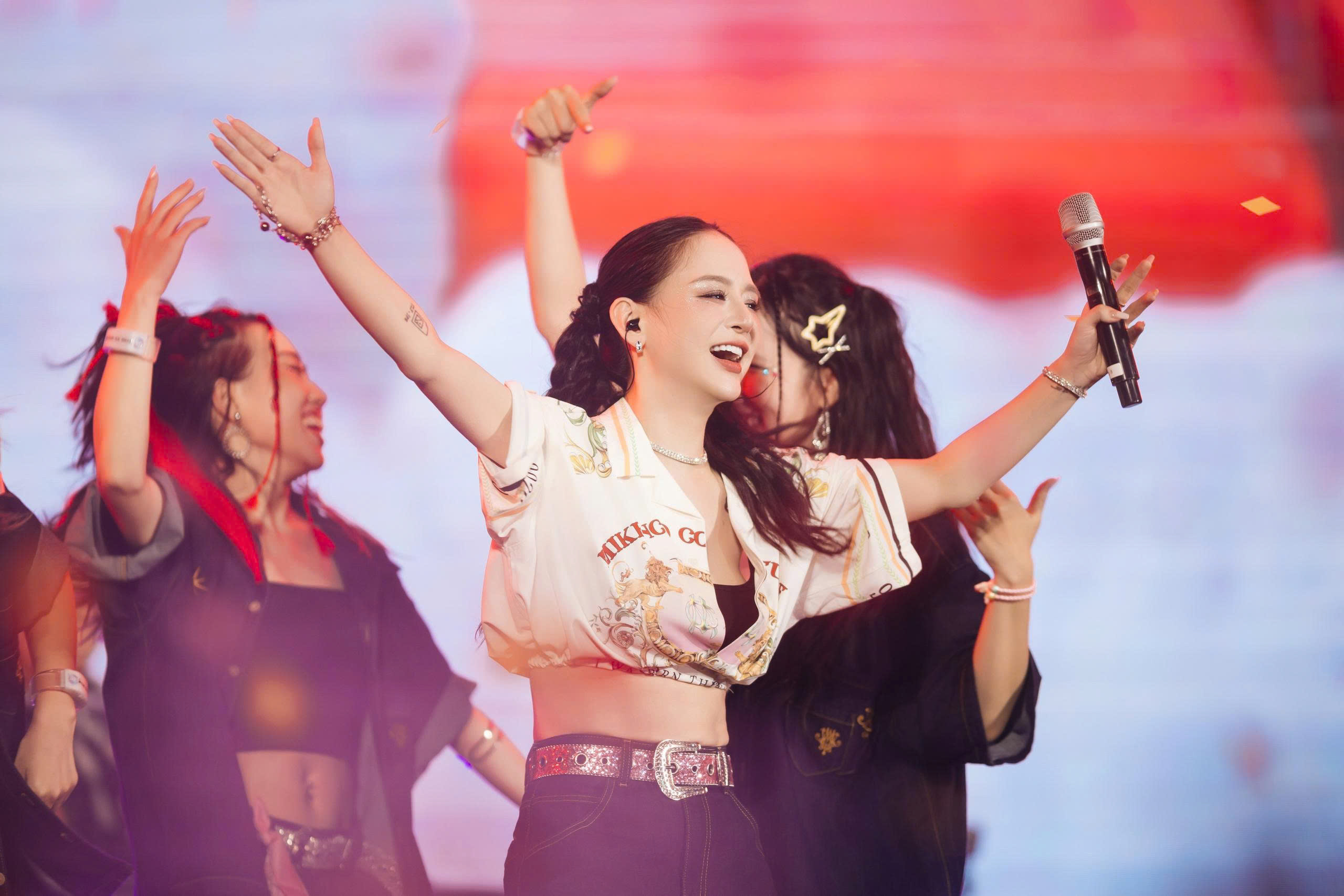 ef2ebabcc0ad4ff316bc