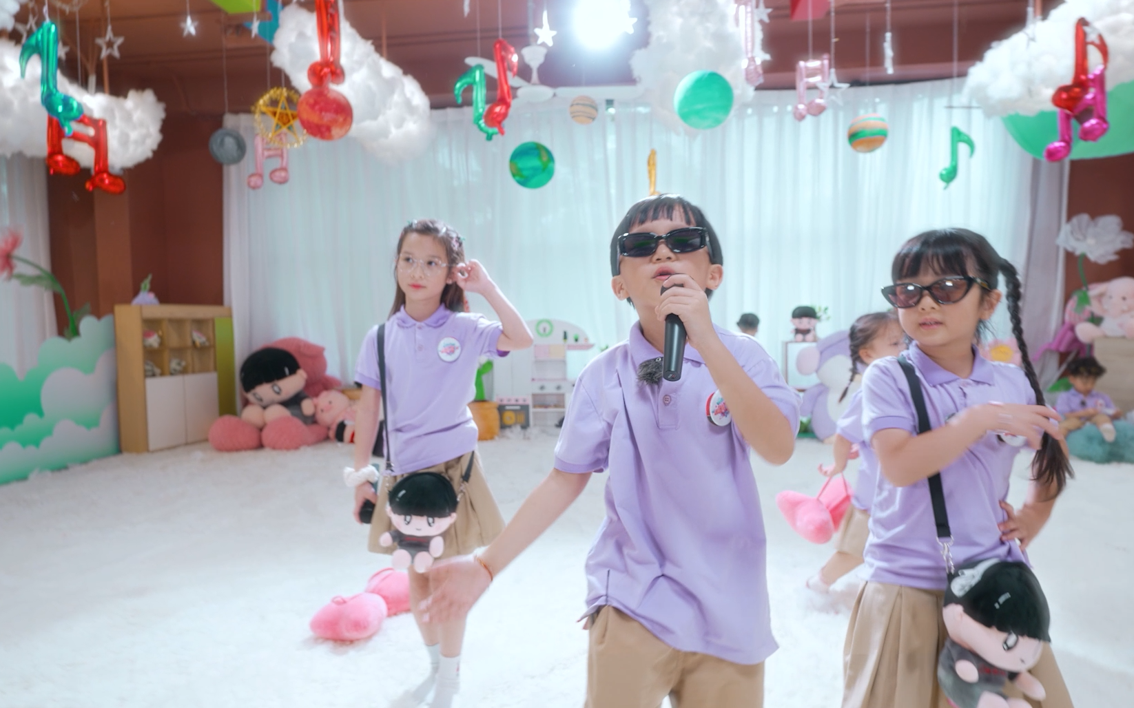 mv thss 24 12 200022313still0141