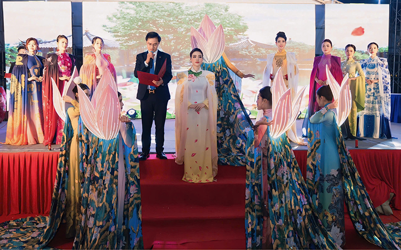 z73788193275694e353726380352d1d7b44cac331b9eb4