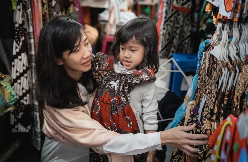 asian mom kid shopping batik dress traditional market 143699000