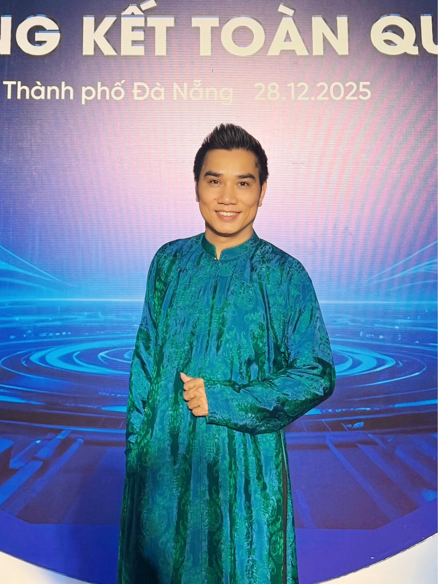 60512214951463206855937564049384465993650052n