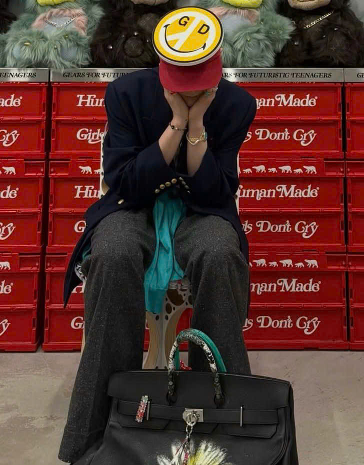 z76022420764385aac15ebd210816752a660f5f99b6661