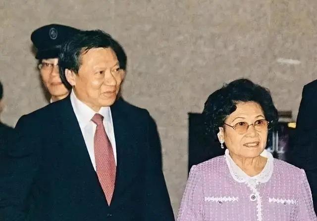 d8798287c2bd42d09d15a0a4aebe7f0f