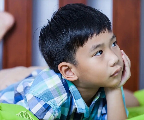 ban co con trai o nha dung de con song mot cuoc song te nhat 5 cach giup con tu tin hon nh 1 1 1752197998 517 width600height500