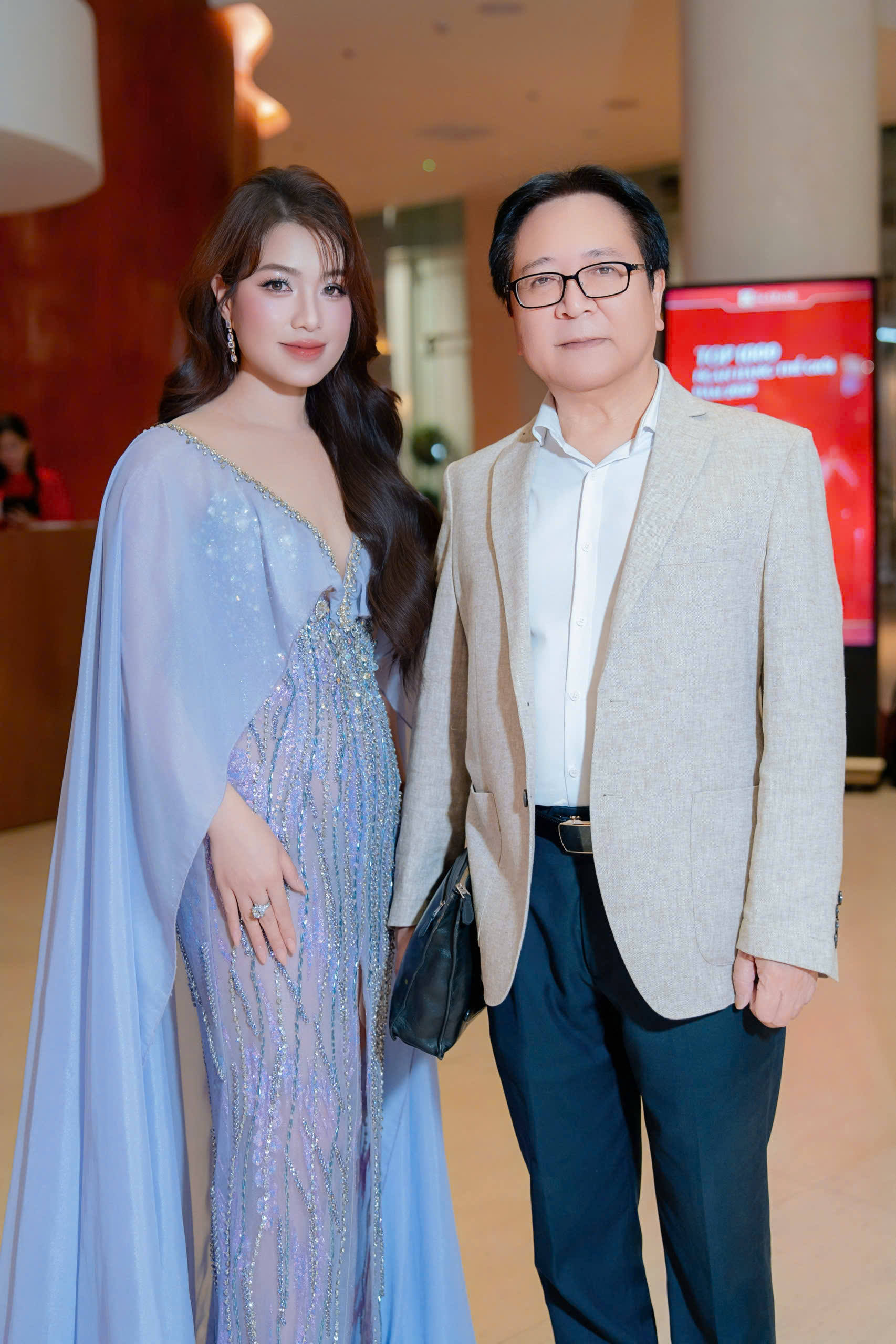 z7777503830979765f2065ebc33500994eb43e6343daa8