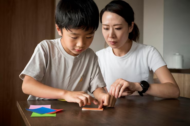 single mom spending time with her child23 2149011747