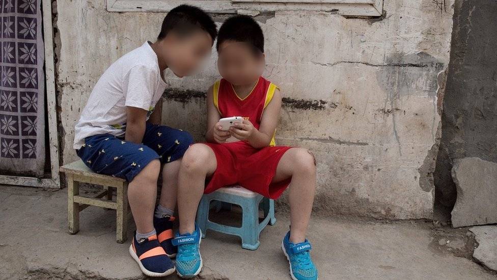116774542chinesechildrenphone11